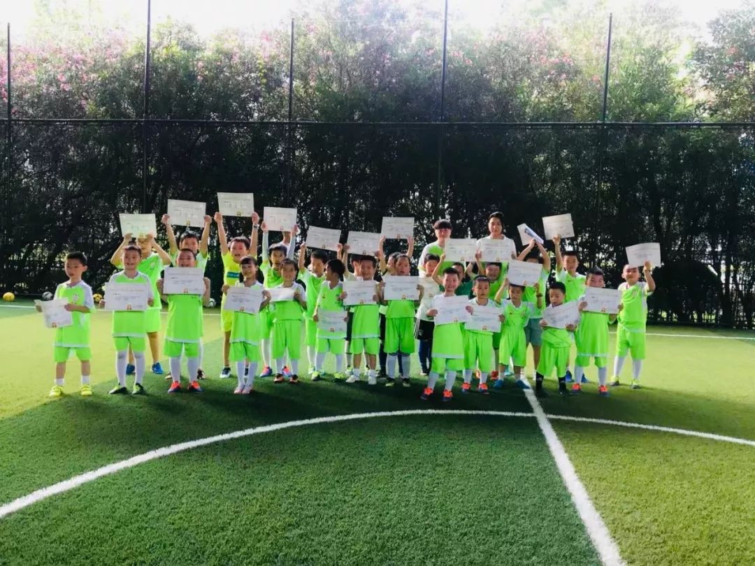 长宁足球集训,长宁区足球培训班