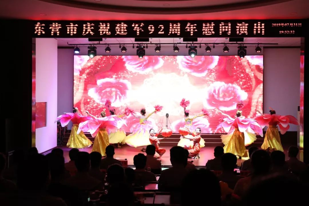 精彩不容错过广场舞36步,精彩表演不容错过