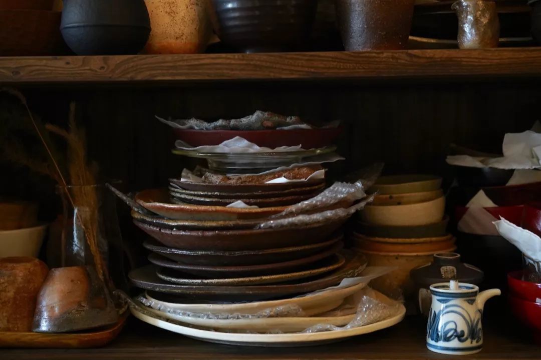 在60㎡房子里拥有1000+个碗是怎样的体验?