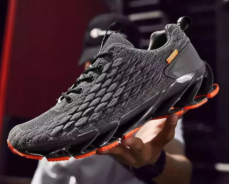 跑鞋鞋底黑科技,鞋底带刀的黑科技鞋