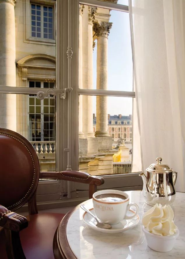 从卢浮宫到国金中心IFS，法国顶级西点品牌Angelina登陆长沙