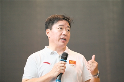 奋斗的赛场青春的城市