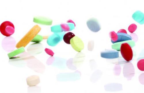 泡腾片干吃引发窒息，家庭用药需重视药品说明书