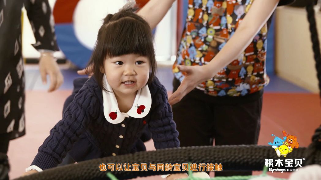 娃认生只要妈妈抱怎么办,宝宝只粘妈妈怎么办