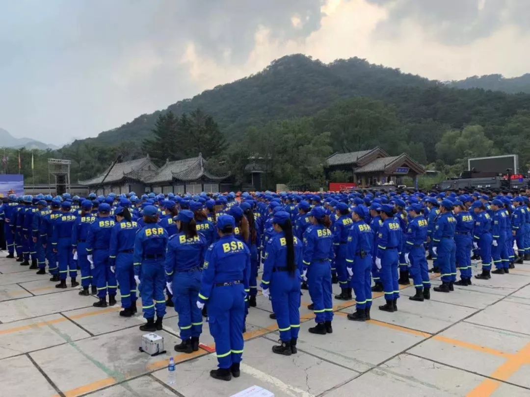 蓝天救援工作简报,蓝天救援是一支纯公益的队伍