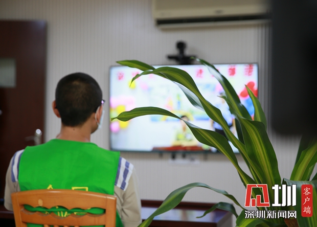 海外代购让夫妻身陷囹圄“七夕”这场穿越高墙的连线让人泪目