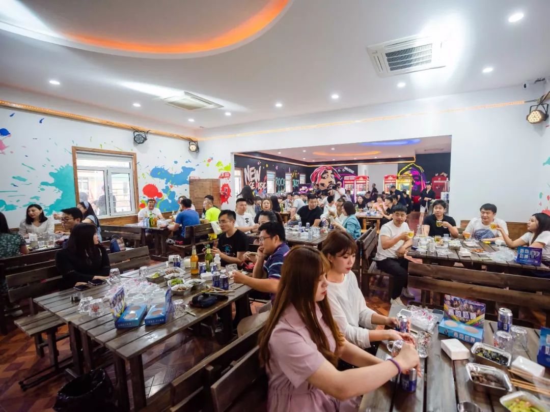 青岛西海岸啤酒城音乐,西海岸金沙滩啤酒城