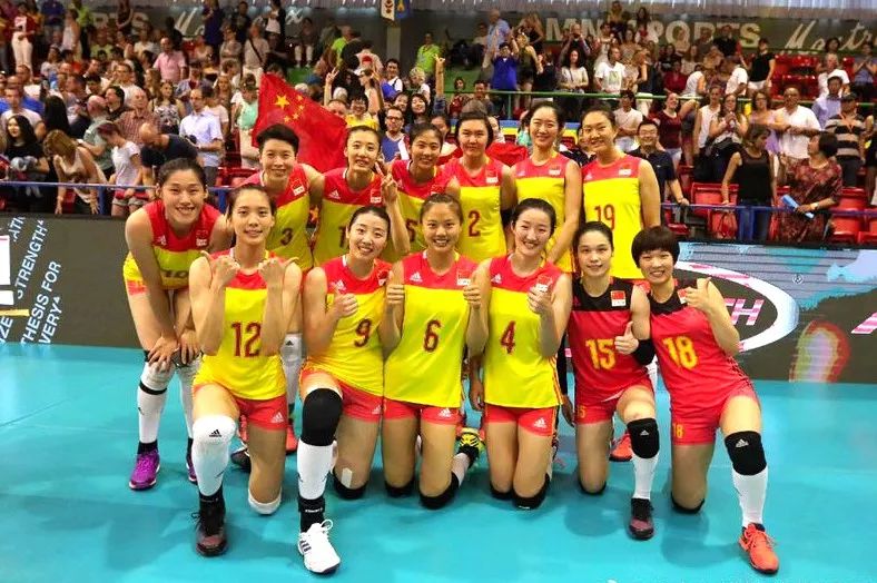 郎平时期的中国女排队员,中国女排郎平和她的老队员