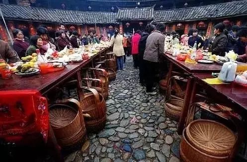 “我太难了！”今天没有一只鸭子能活着走出广西