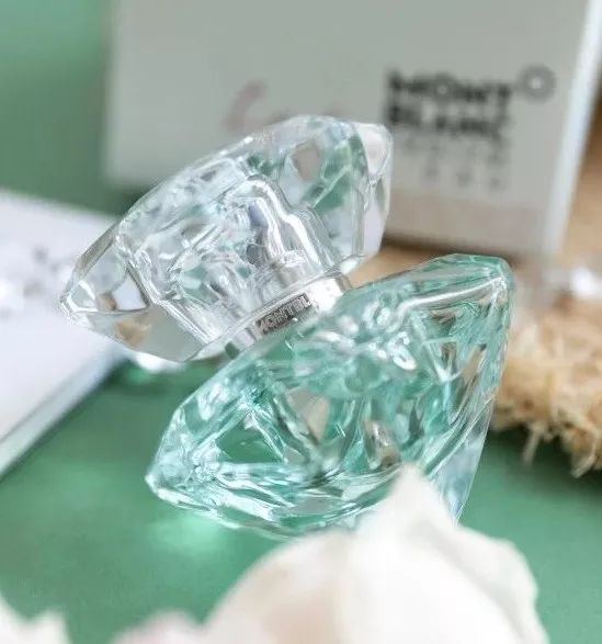 3ce的冷门云朵唇釉,3ce唇釉樱桃月亮