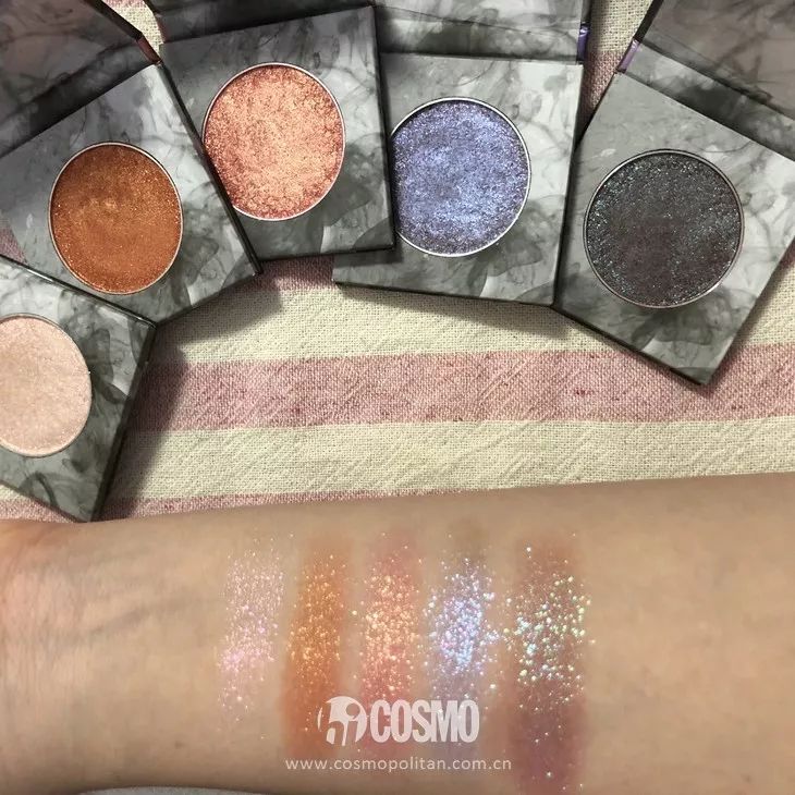 美人计|龙妈竟然用中国眼影化妆?等不及看外国代购来中国买买买了