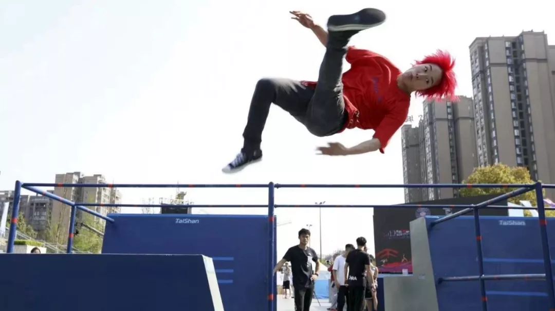 迎大运蓉港公益足球赛多少门票,青白江区运动会足球