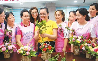 家政月嫂什么条件可以月入6000,家政月嫂一年多少钱工资