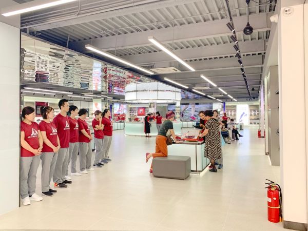 足力健老人鞋正品旗舰店专柜,足力健老人鞋天猫旗舰店