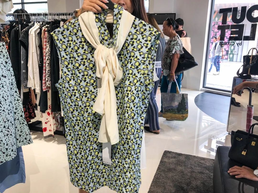 兰蔻200口红全球购,泰国买兰蔻口红