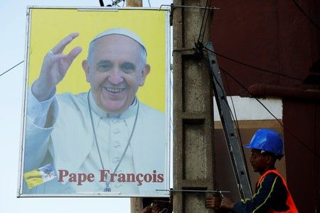 教宗访乌克兰,教宗访问蒙古体育馆