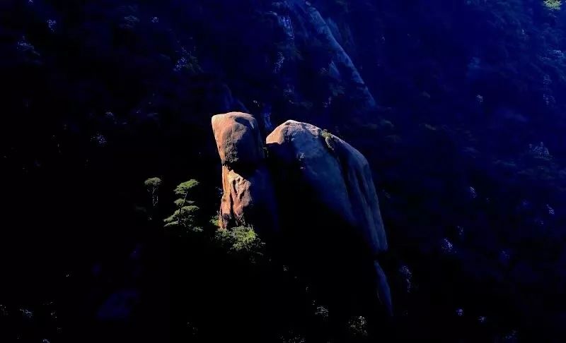 “三清赏明月，天涯共此时”，三清山女神邀你共度月圆之夜！