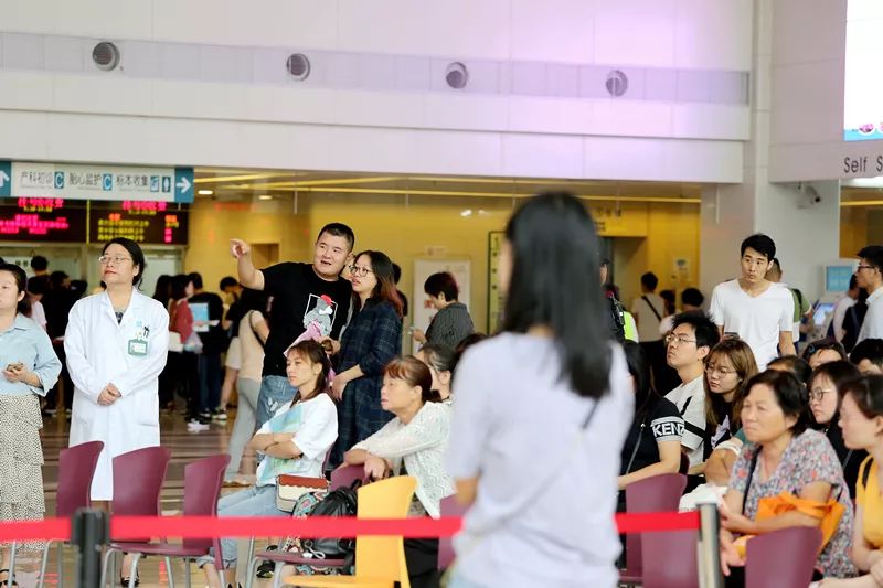 走近一妇婴|守护，是最质朴的表白