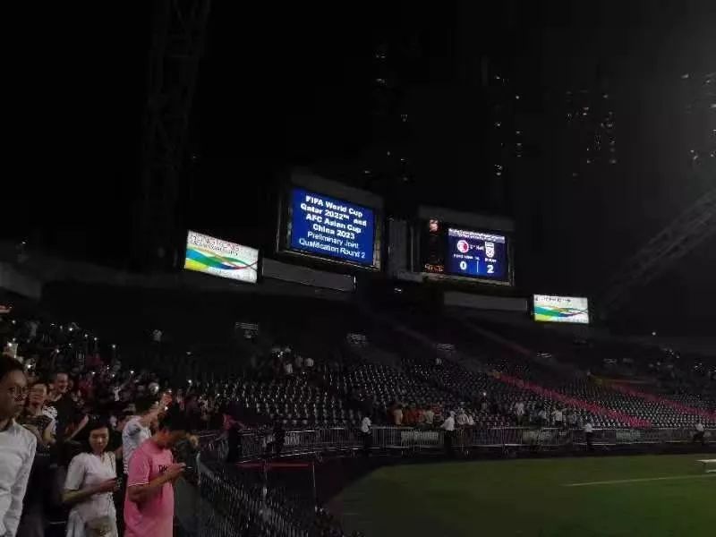 一而再再而三的文案,一而再再而三歌曲