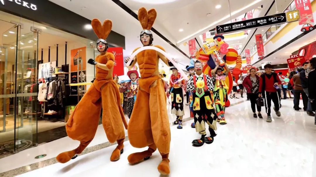 嫦娥奔月、拜月大典、还有让罗志祥陈赫都中毒的宝石老舅《野狼disco》！这个中秋嗨不停……