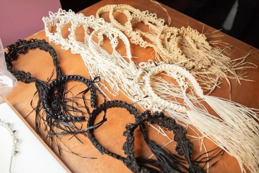 丝绸吊带长裙巴黎时装周,simonerocha泡泡裙