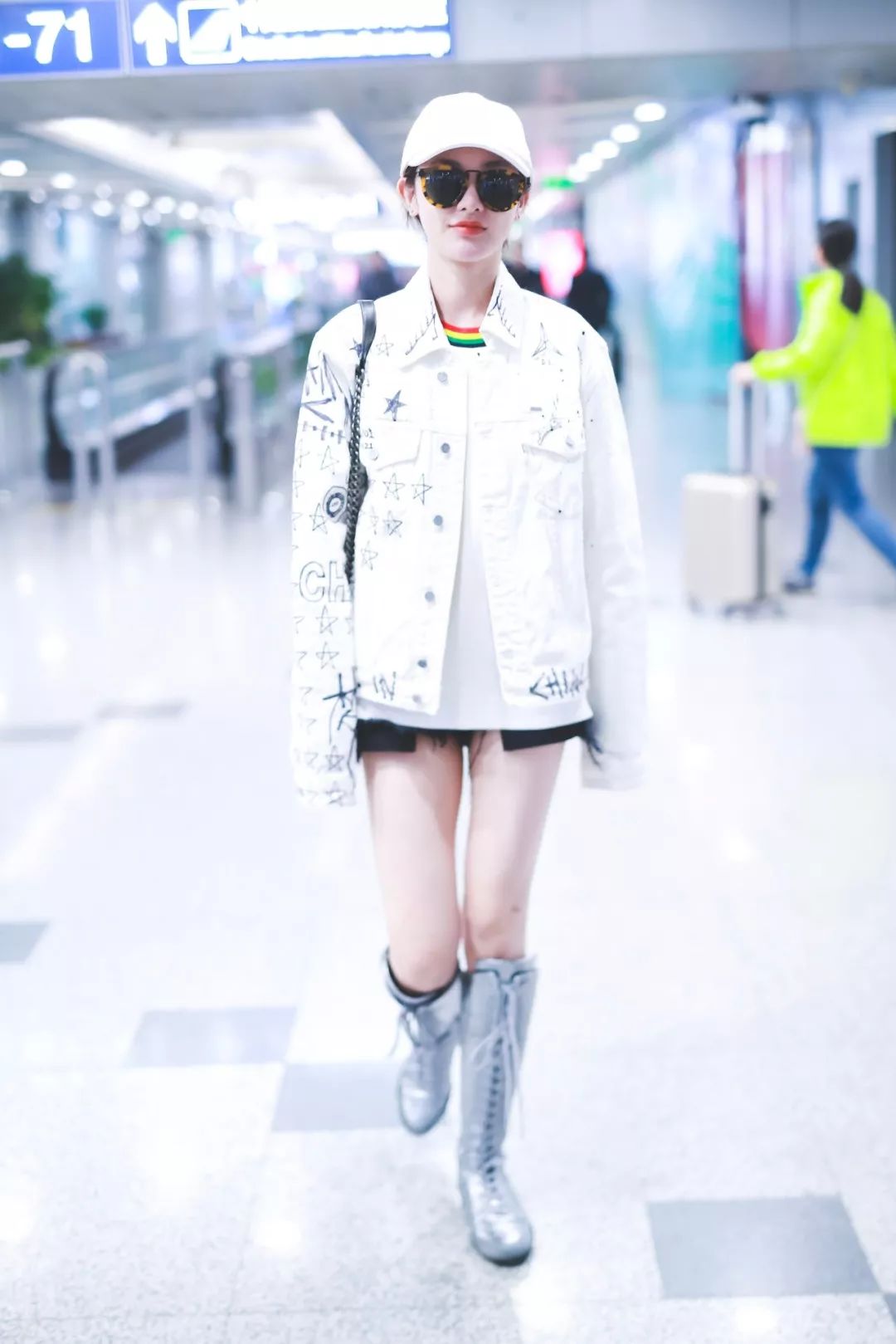 有哪些既不贵又好看的潮牌,好看又平价的韩国潮牌