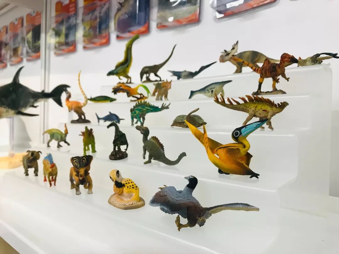 PNSO×化学工业出版社恐龙文创产品摩点众筹上线：寻找消失的恐龙，就是寻找消逝的童年