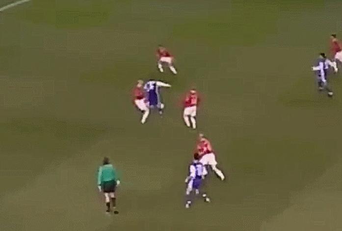 鍙规伅瓒崇悆,鍙规伅鎴樼