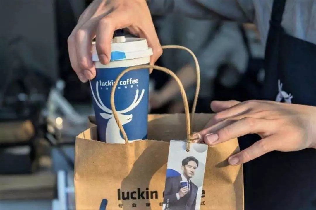 全民可炒的“期货蟹”，传统经销商正在被革命，你的钱包到底养活了谁？