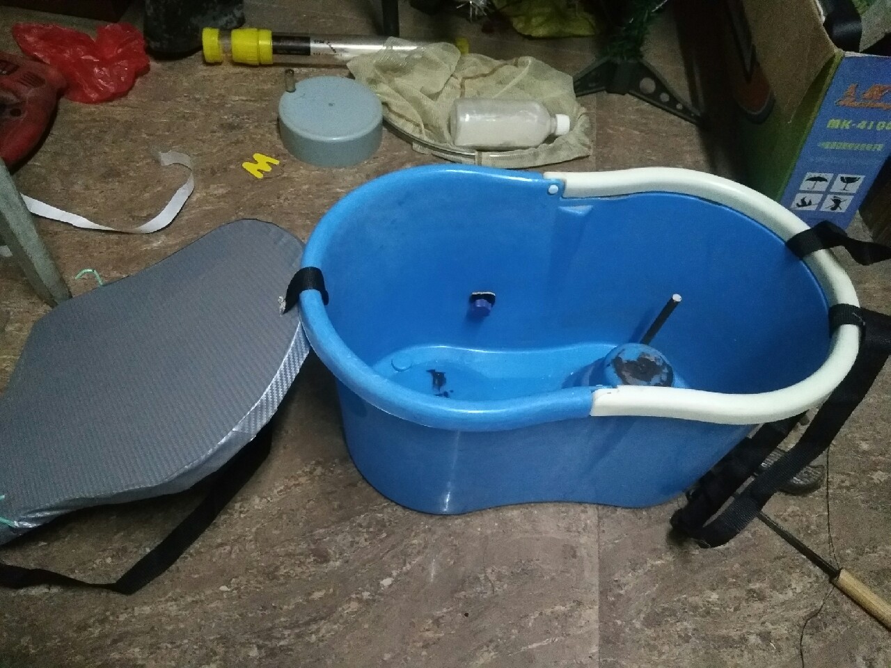 钓桶改装,水桶怎么改装钓桶