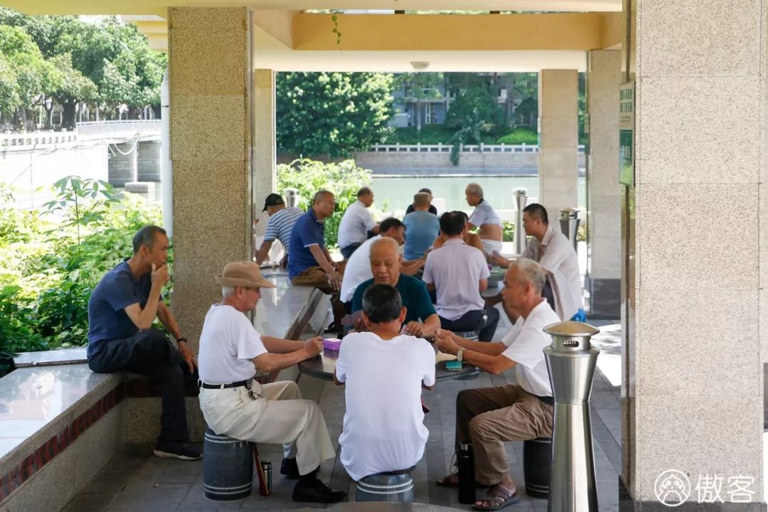 鍘﹂棬鏉炬煆缇庨鏀荤暐,鏉炬煆鍚冨枬鐜╀箰