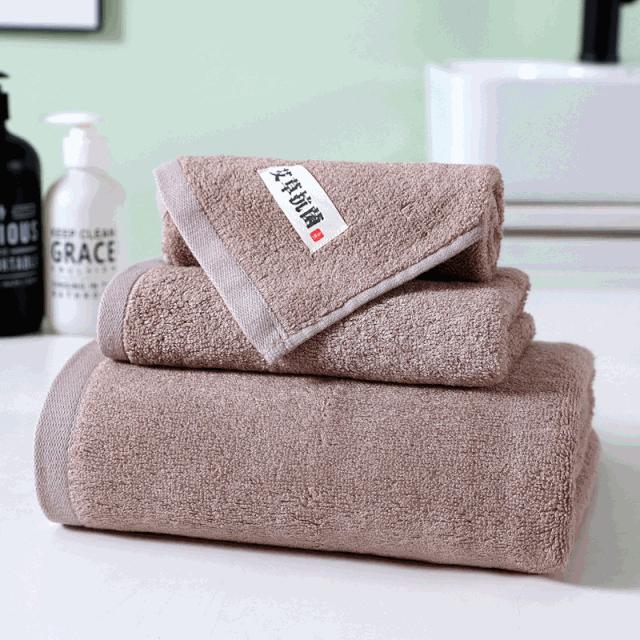 干净毛巾图片,干净的毛巾和脏的毛巾对比图片