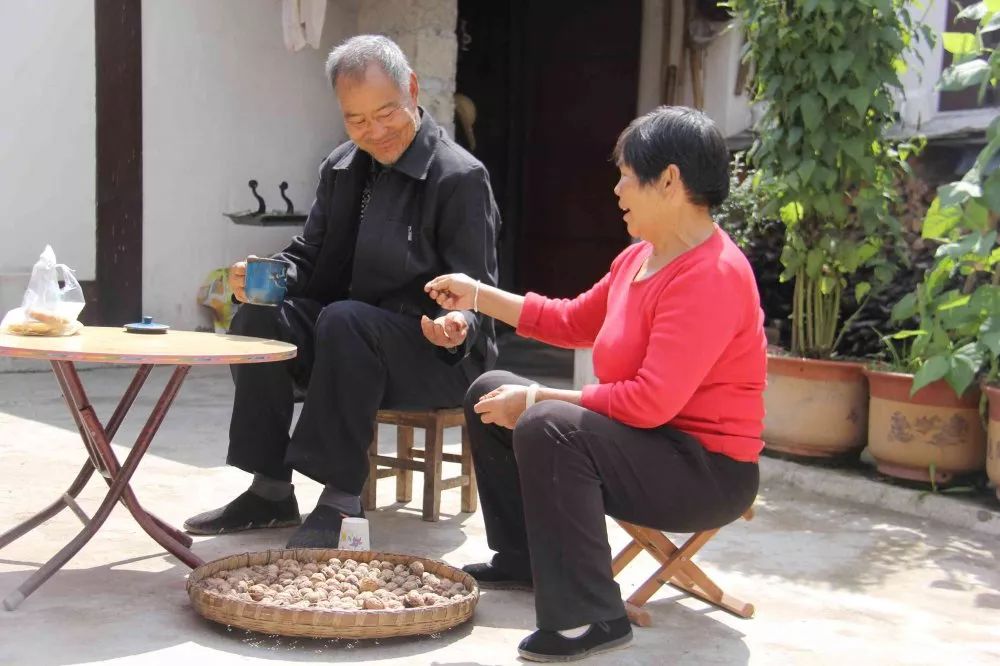 新时代文明实践情暖夕阳红,新时代文明实践者图片