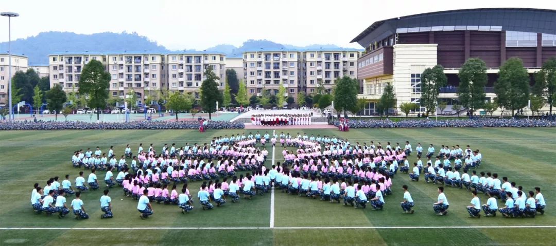 五星红旗同框感受,与五星红旗相遇