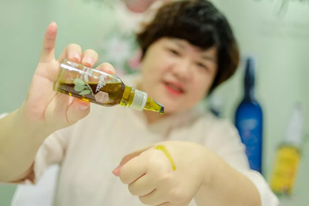 水润瓷肌,白瓷肌护肤