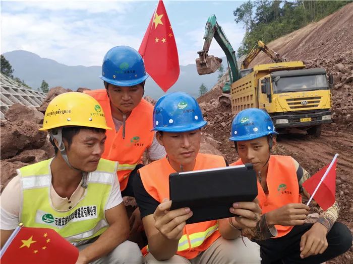 心与祖国同跃动，云南人昨天都在看直播