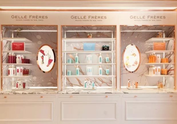 「ECCFC」在巴黎围观主播带货，礼物拿到手软，和大佬拉家常的机会，究竟是哪来的？