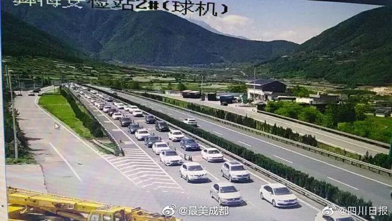 成都地铁早晚4小时,成都地铁最晚上车时间