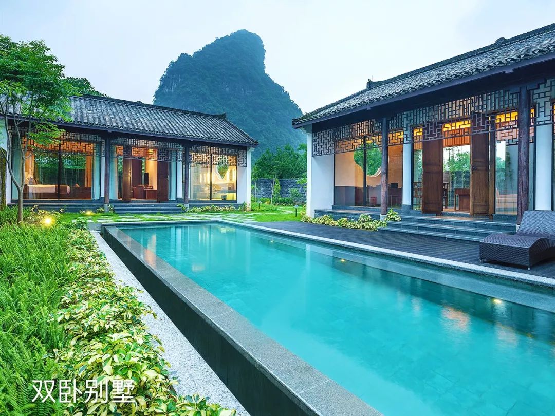 国庆在阳朔度过了不输巴厘岛的假期，全因这家藏在秘境山水里的宝藏酒店