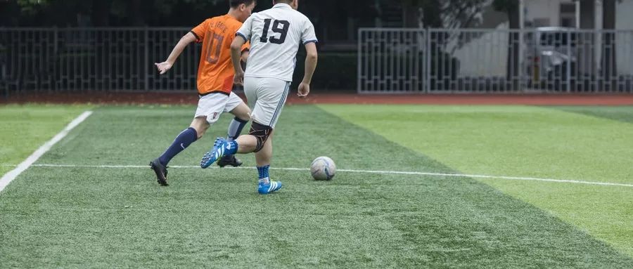 成都首座专业足球场,成都将建12个专业足球场