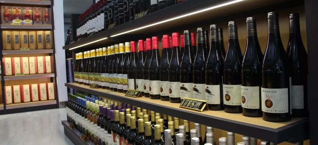 进门被吓到！安溪二环路新开了家酒庄竟然如此豪华，满眼都是……