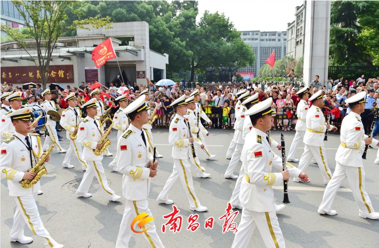南昌国际军乐节,南昌军乐节巡游现场直播