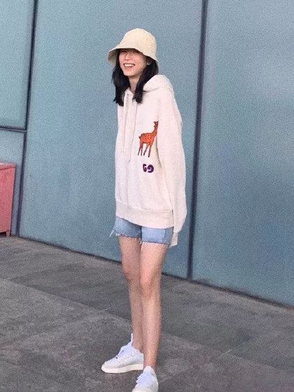 杨丞琳同款镂空衬衫,杨丞琳长款衬衫