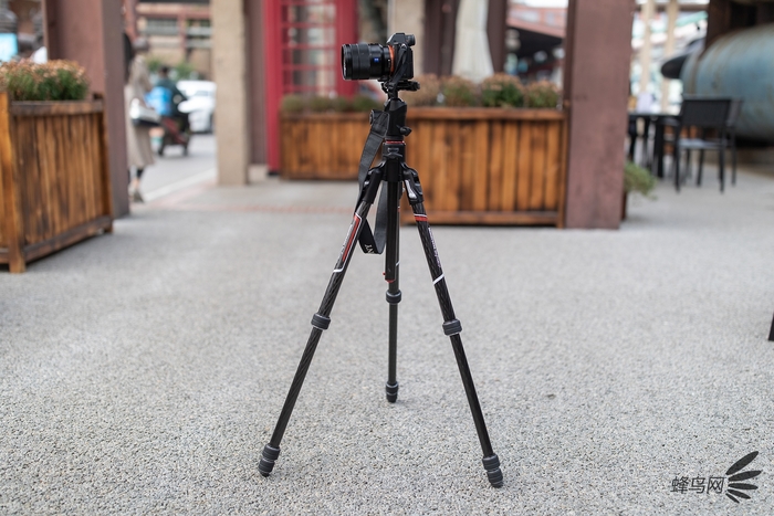 轻便性价比三脚架,轻便脚架