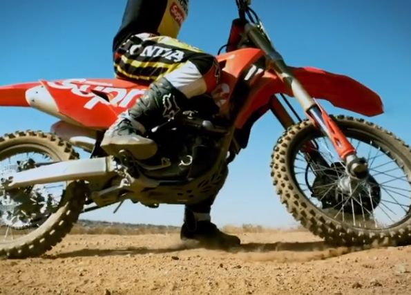 supreme跨界产品,supreme的奇葩单品