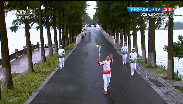 军运会火炬传递哪些地方,军运会火炬传递红安多少名火炬手