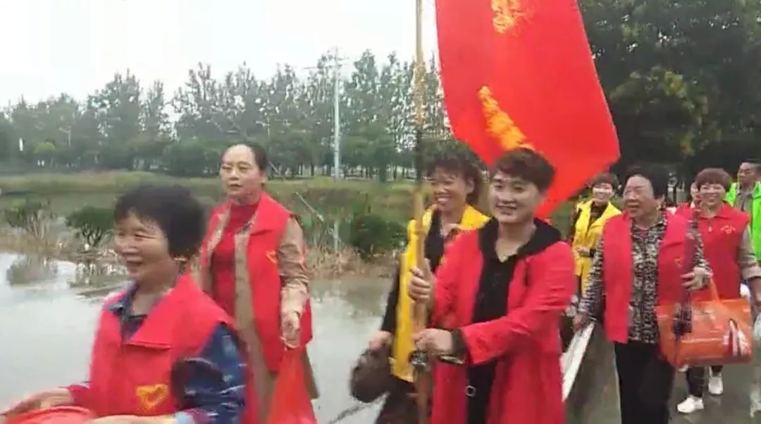 重阳节孝老敬老实践活动,重阳敬老情暖金秋实践活动