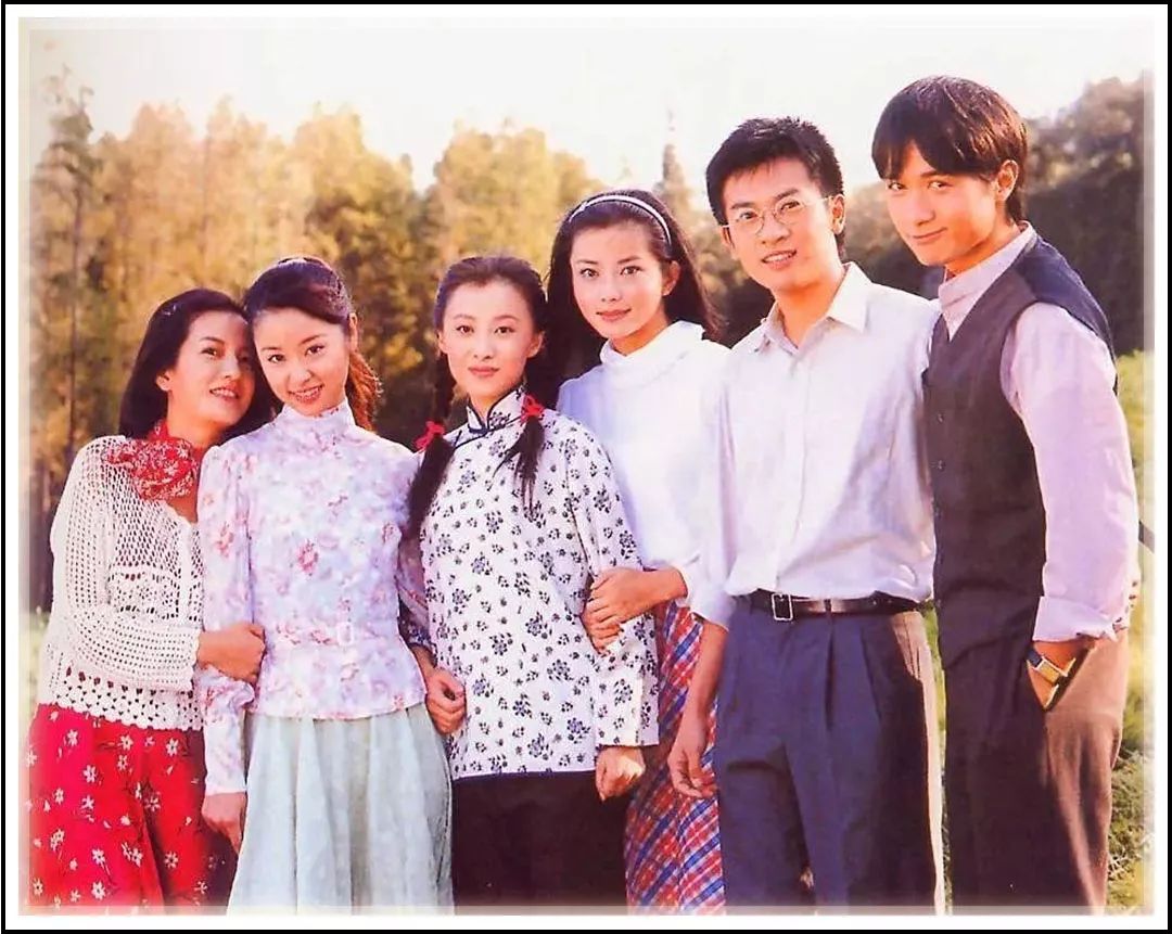 杜飞穿红色衣服,杜飞穿匡威