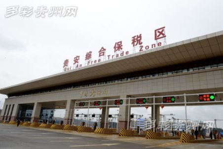 多彩妹摆贵州丨世界各国进口商品家门口就能买到，“剁手*党**”慎入......