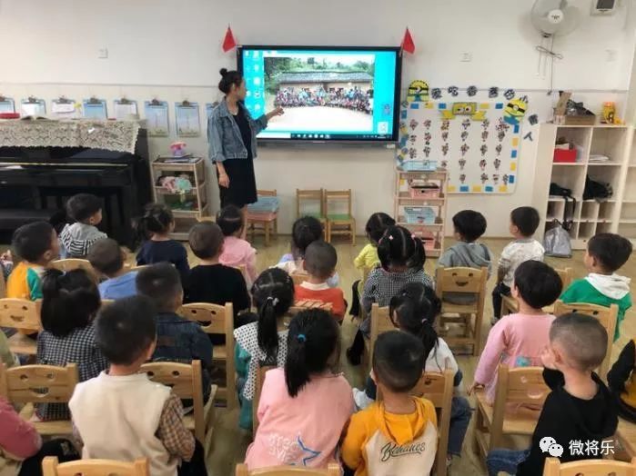 以实际行动迎接全国扶贫日,扶贫日送温暖助力精准扶贫